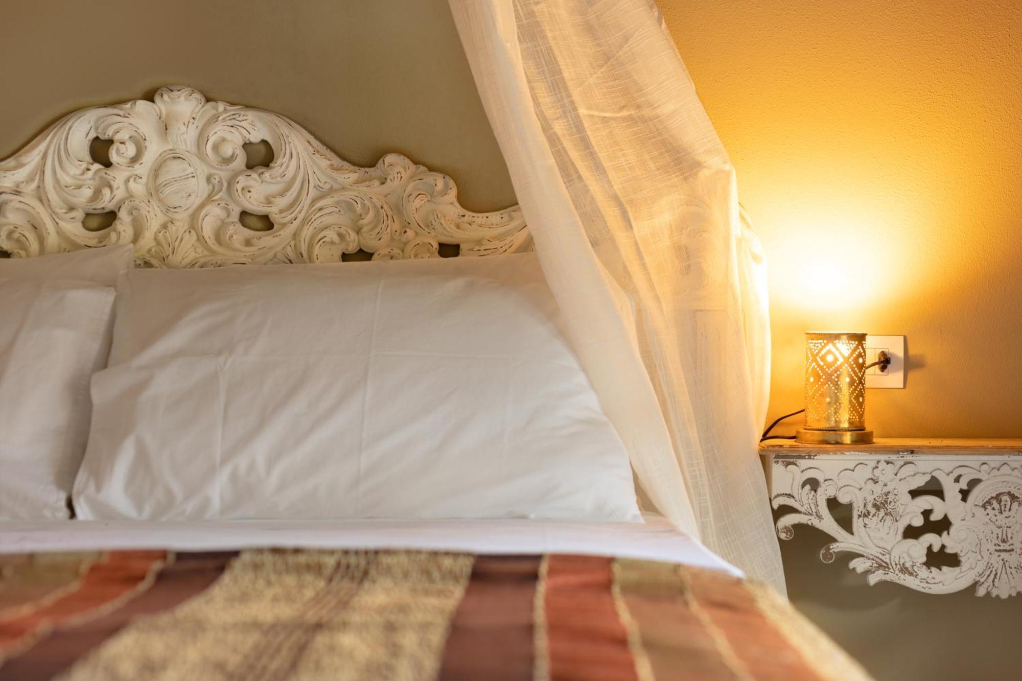 Luce Boutique Hotel Fortunago ภายนอก รูปภาพ