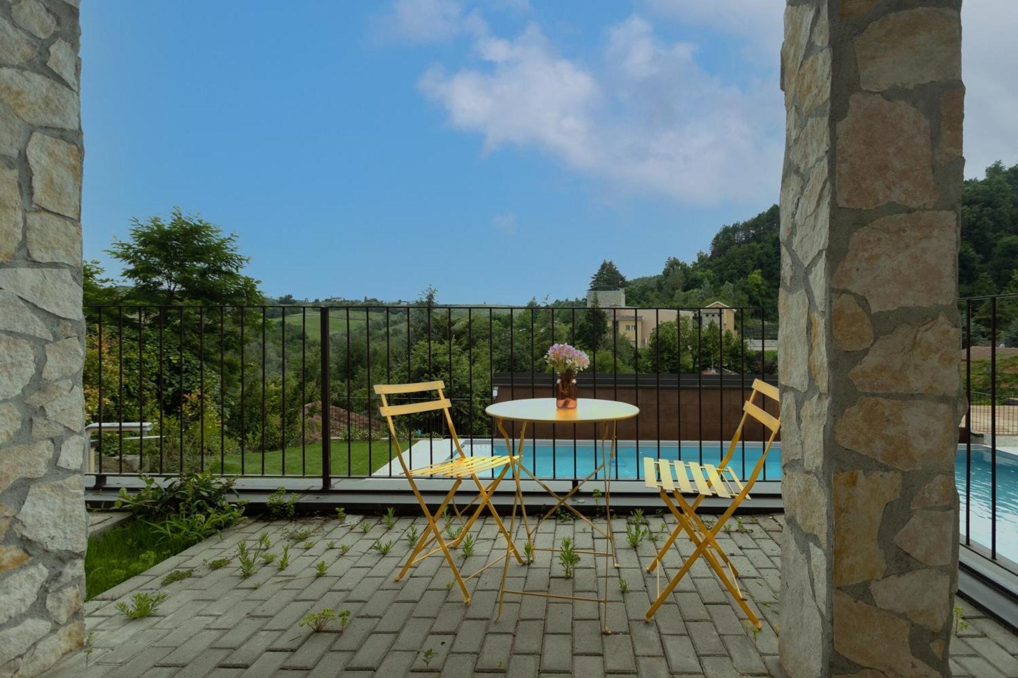 Luce Boutique Hotel Fortunago ภายนอก รูปภาพ