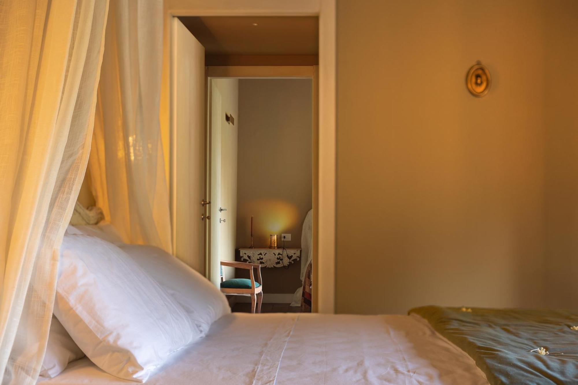 Luce Boutique Hotel Fortunago ภายนอก รูปภาพ