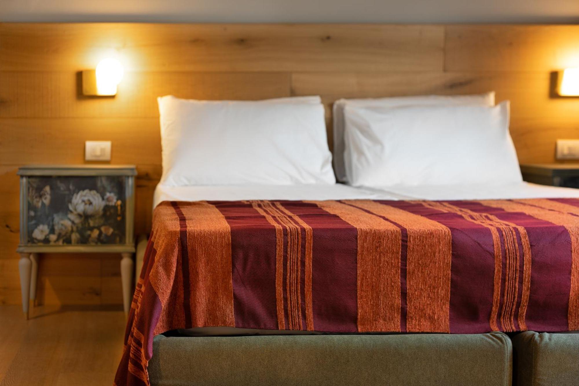 Luce Boutique Hotel Fortunago ภายนอก รูปภาพ
